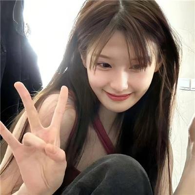 她与她的自画像